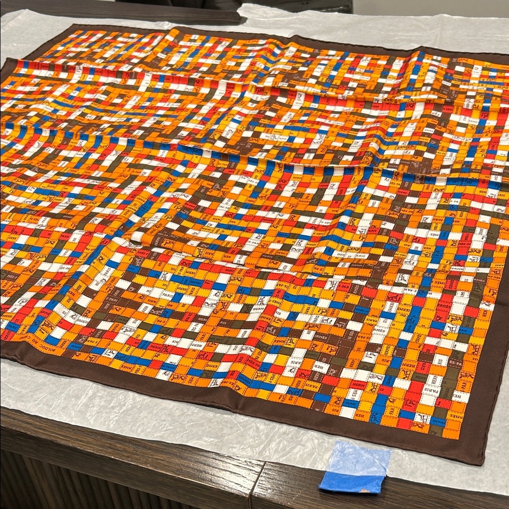 Hermes Bolduc au Carre Scarf